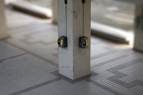超逼真模型: 台科T4樓下的小公共電話