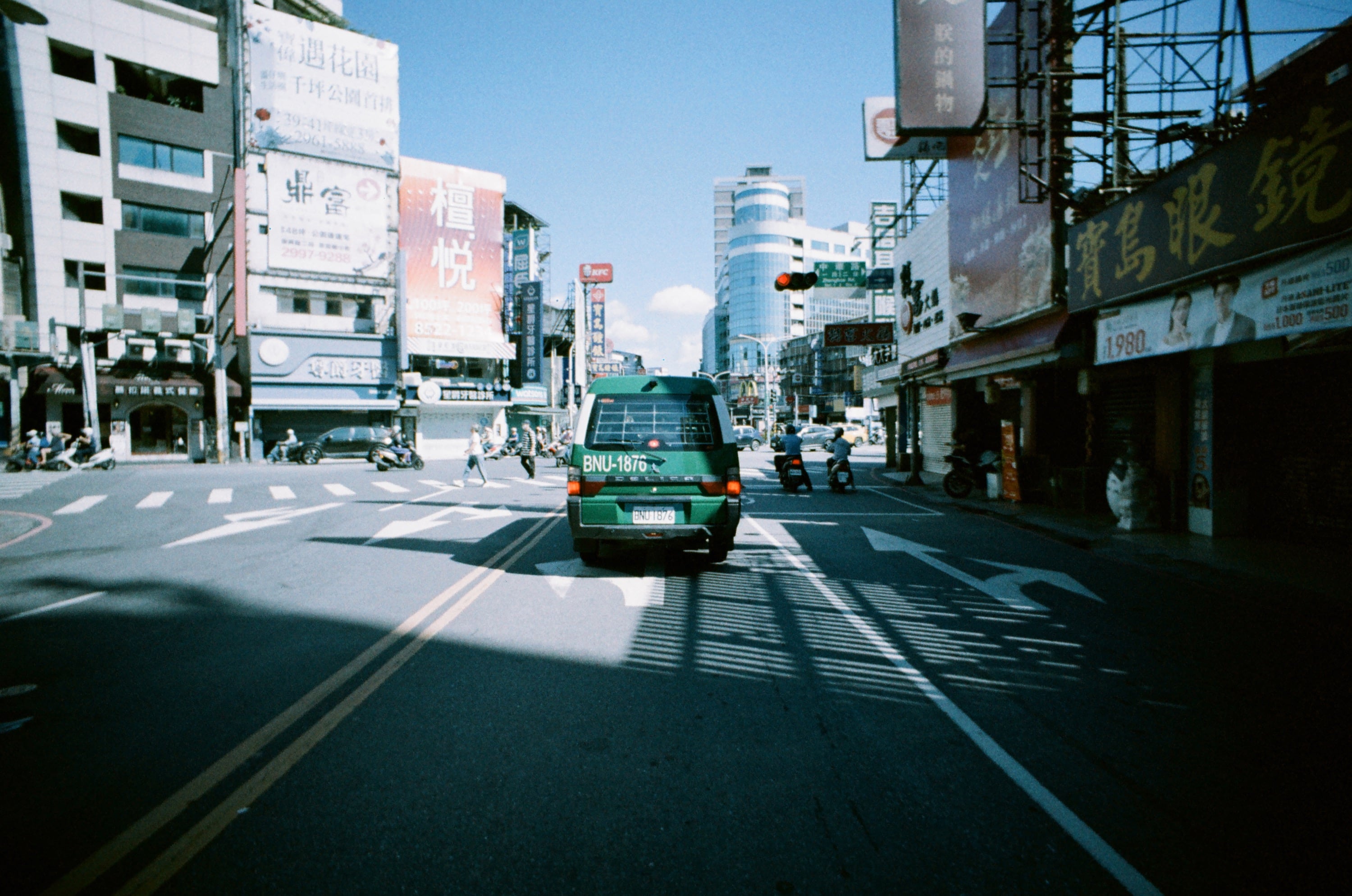 EP200 以前失眠的問題｜Lomo LC-Wide 17mm f4.5 + ORWO NC400 彩色底片實拍