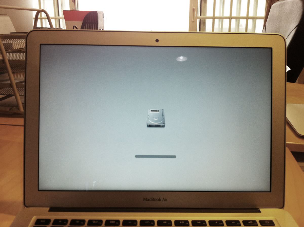 Apple 開始召回部分 MacBook Air 2012 的 SSD