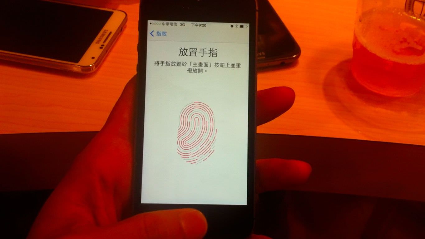 台灣 iPhone 5s 實測影片：高速連拍、慢動作錄影、指紋辨識