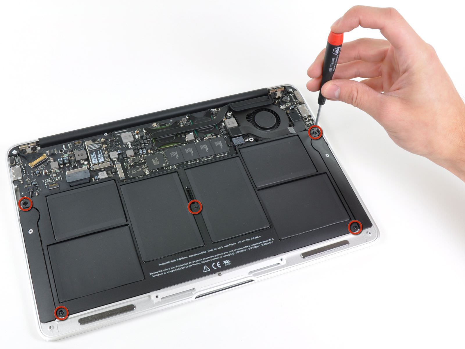 MacBook 電池壽命加倍延長超攻略：目標 2000 次電池循環